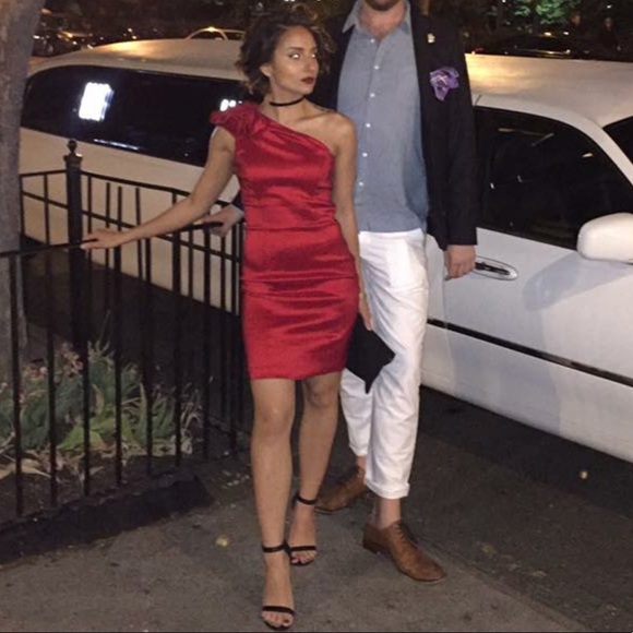 Red Mini Prom/Cocktail Dress - Picture 3 of 5